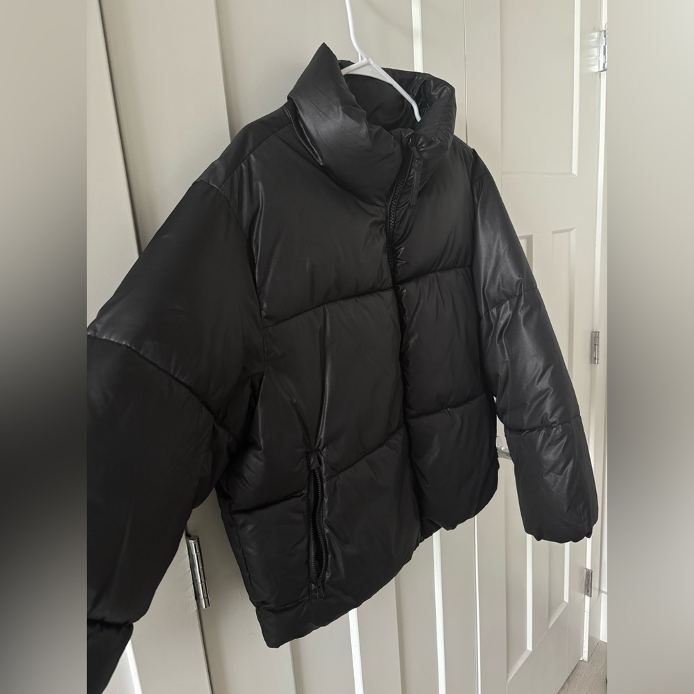 Old Navy Quilted Puffer Jacket - Picture 3 of 6